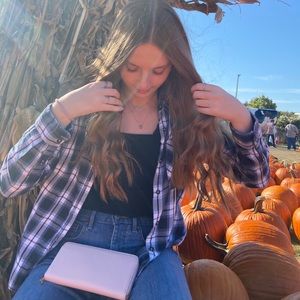 Meet your Posher, Lauren